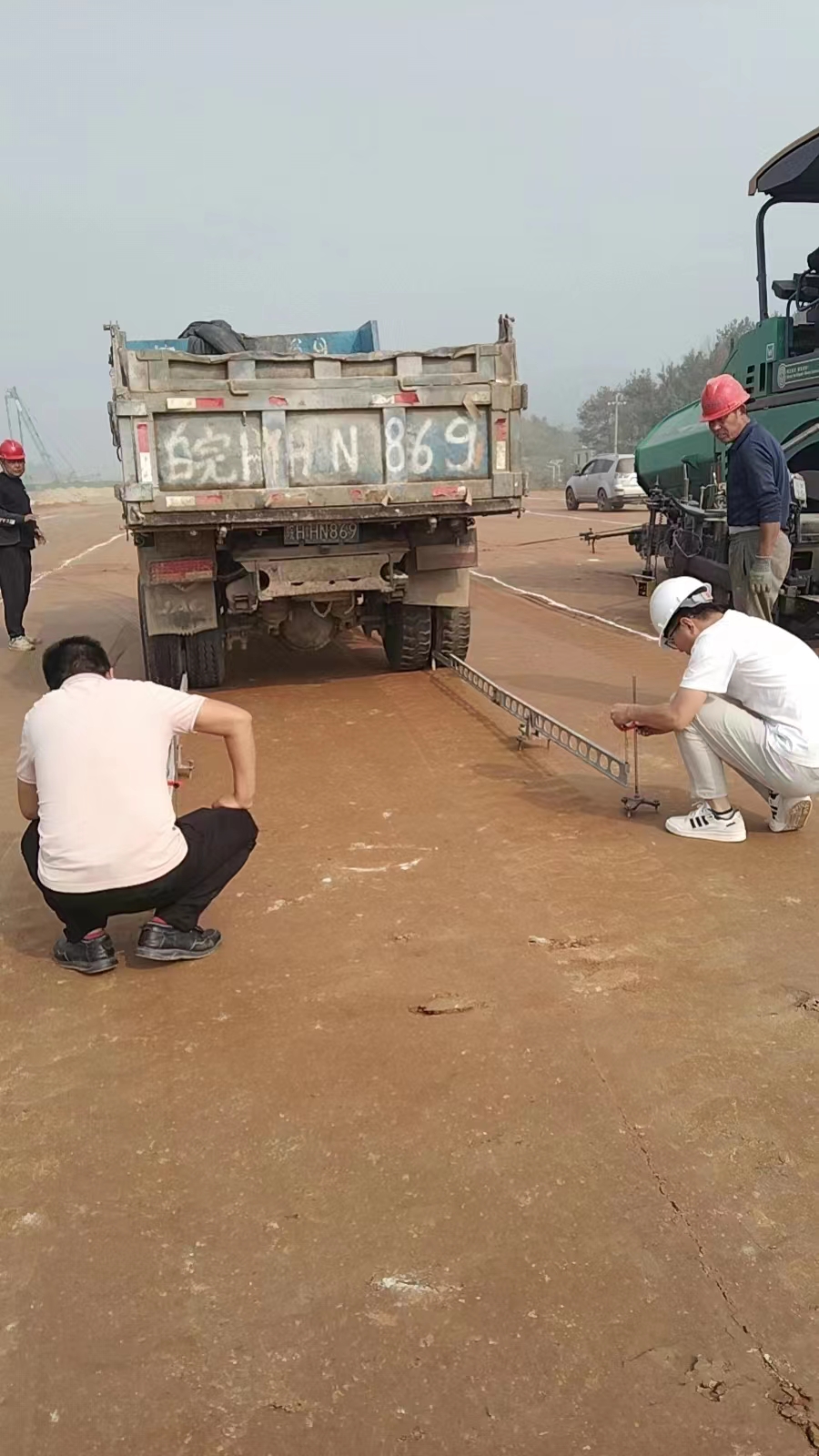 八里湖路路基彎沉檢測